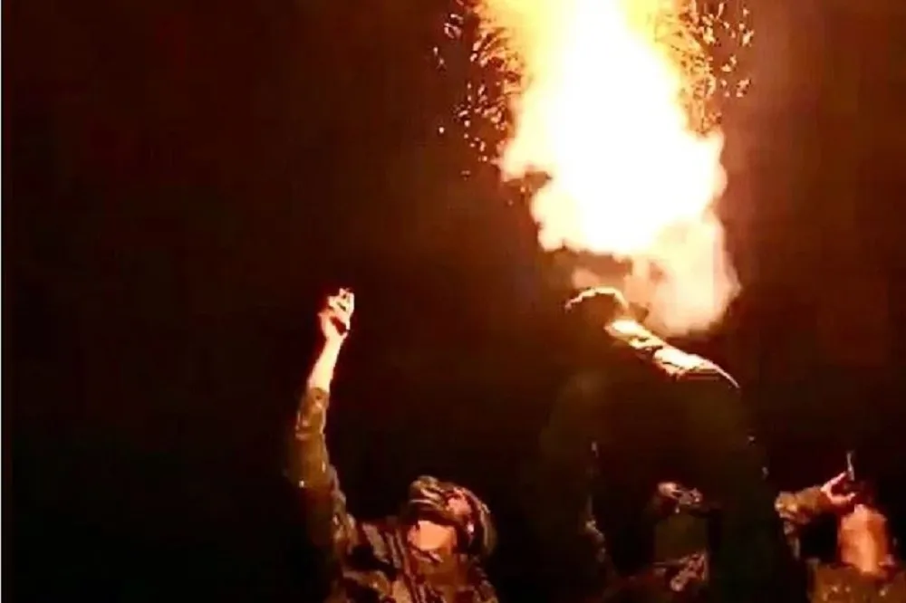 又來！3架中國民用無人機侵擾金門　國軍射擊信號彈驅離