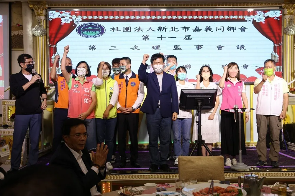 林佳龍台上喊「凍蒜」遭制止　台下很多人喊「嘉義人支持嘉義人」