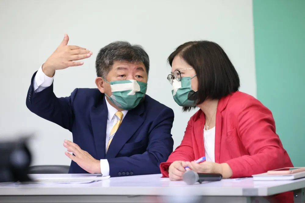 【性別政見】陳時中格外關注親職、臨托    因早年當過「單親奶爸」......    