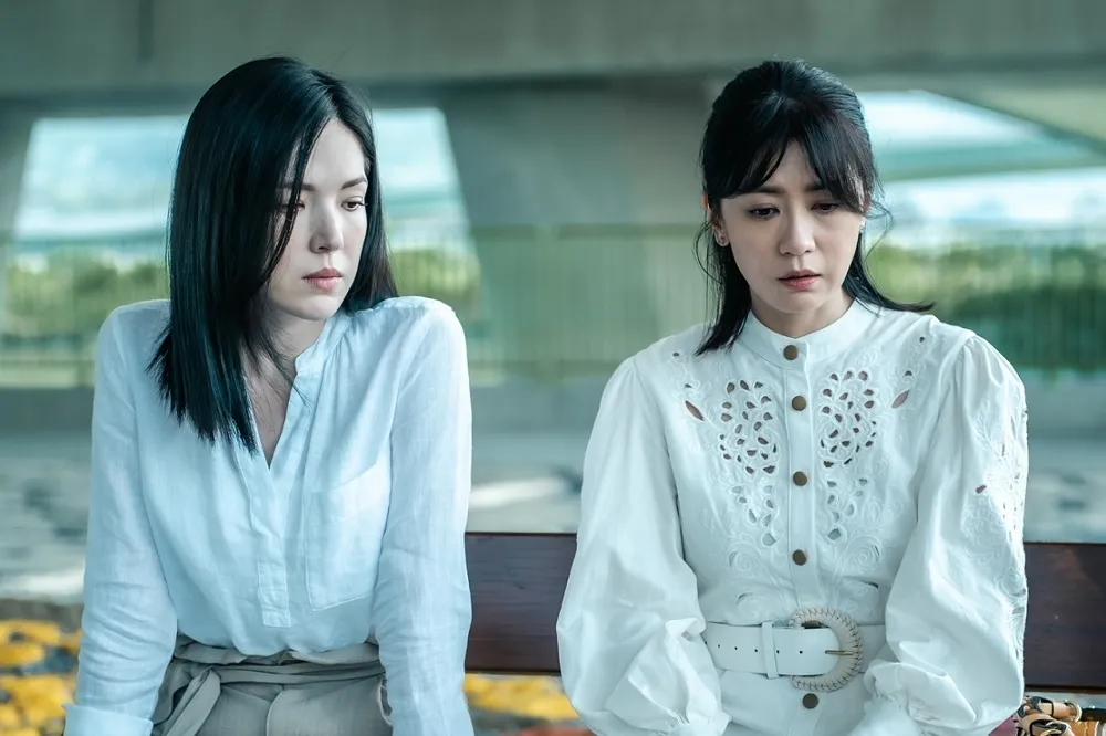 許瑋甯新戲《她和她的她》尋找命案真相　吳慷仁化身恐怖總裁家暴賈靜雯