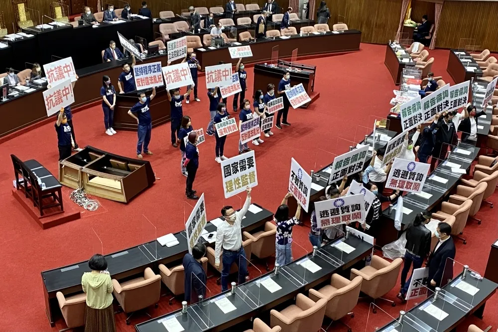 【立院23日開議】批防疫失能！國民黨轟「蔡政府阻疫苗、抹紅慈濟」　揚言強力杯葛議事　　
