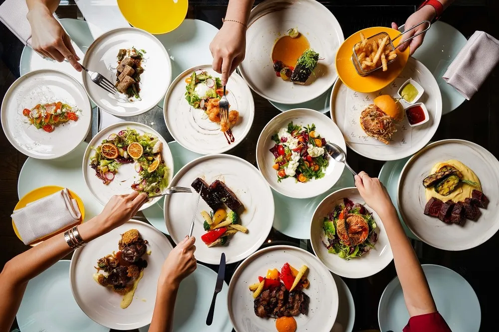 台北 W 飯店「the kitchen table」推全新餐期　15 位廚師連袂獻藝「灶．聚 House of Chefs」
