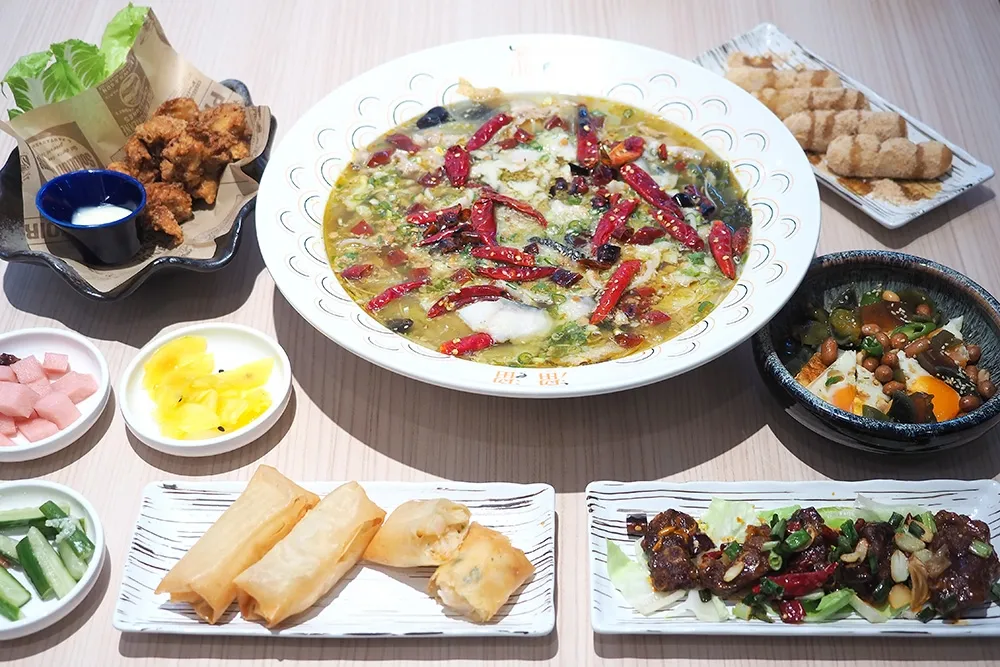 【完整菜單】漢來美食首間川菜餐廳！全新「溜溜 酸菜魚專賣店」高雄 SOGO開幕　9/30 全品項半價優惠