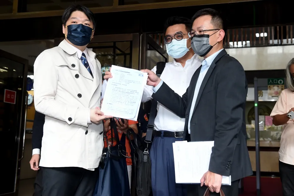 余正煌「自訴」林智堅　委託律師：直球對決、不排除傳喚鄭運鵬