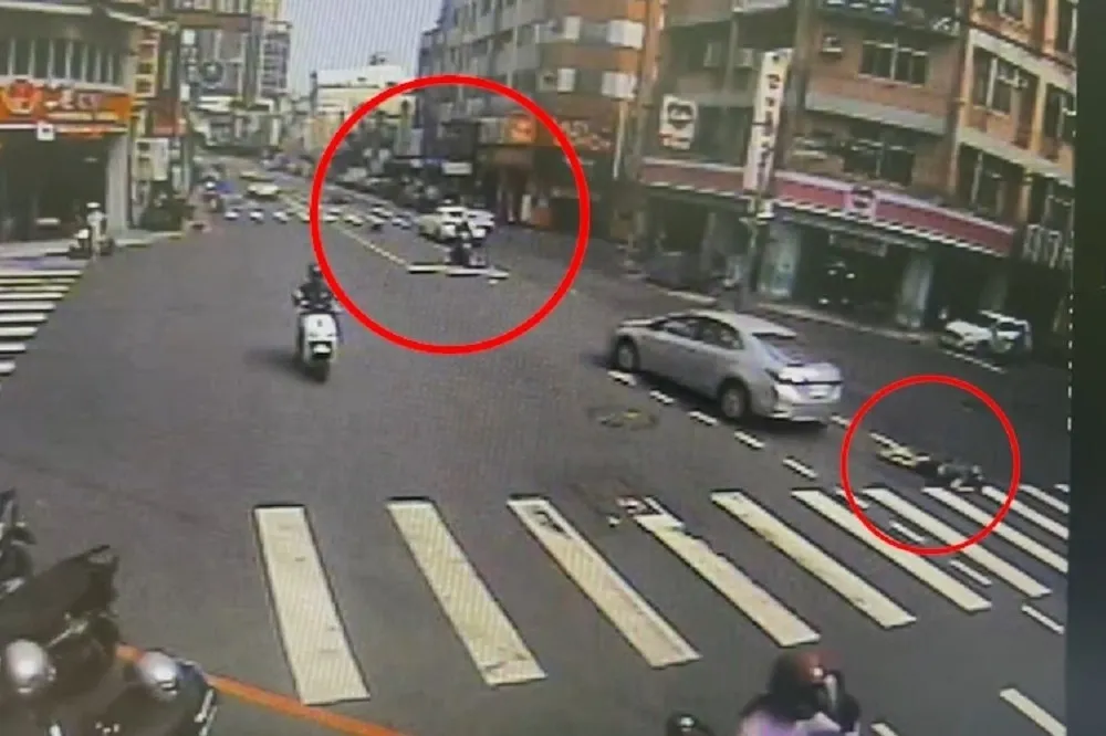 又是無照！16歲少年開車「度估」連撞4車　機車騎士送醫搶救仍不治