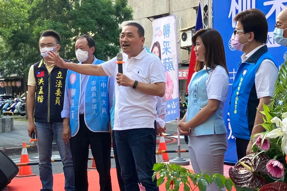 首度跨區趕場輔選北市議員　侯友宜扮藍營「領頭羊」蓄積政治能量