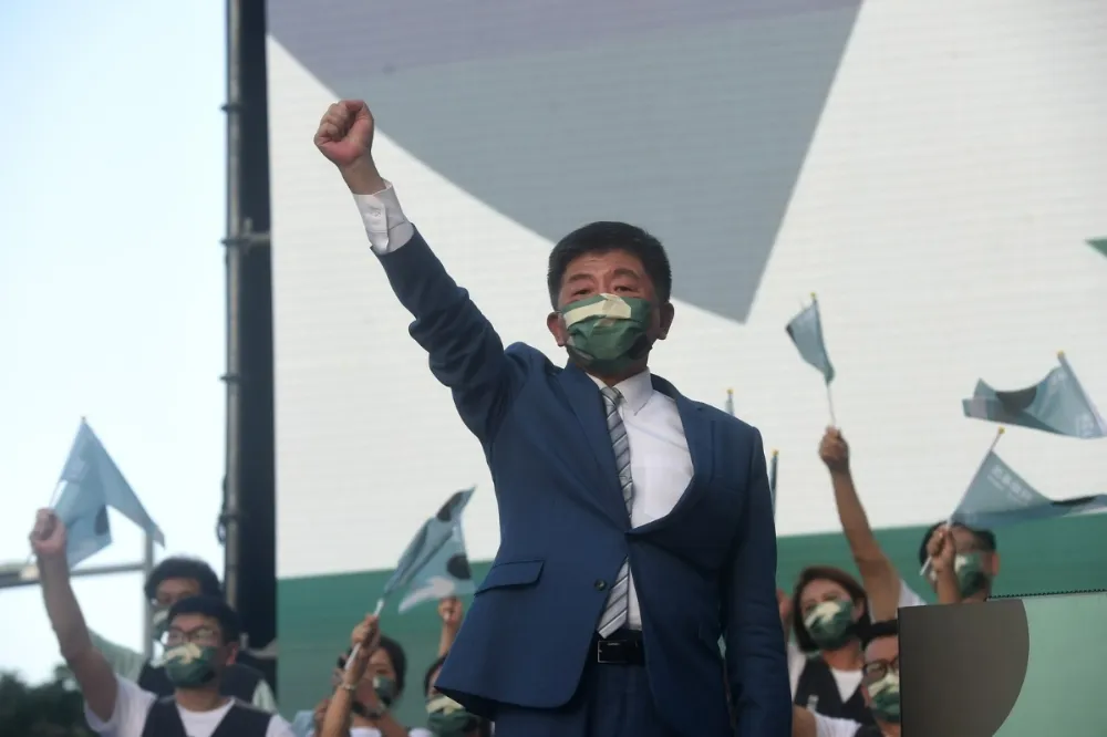 【現場觀察】陳時中「轉骨」大造勢穩住盤勢　批黃打蔣宣告「鋼鐵指揮官」回來了 