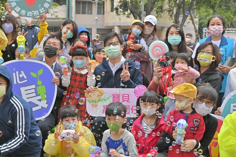  六都首創　高雄市議會與市政府訂定自治條例　為弱勢民眾加保「微型保險」