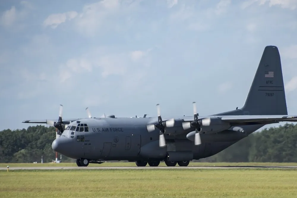 美空軍C-130H螺旋槳故障逾百架停飛　國軍恐怕也受影響