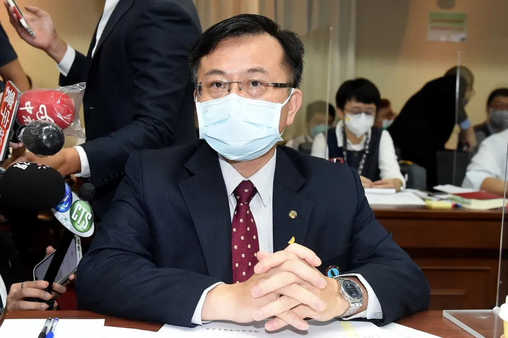 陳椒華問告不告裴偉膨風造謠　陳耀祥狂跳針還扯「股東鬥爭」