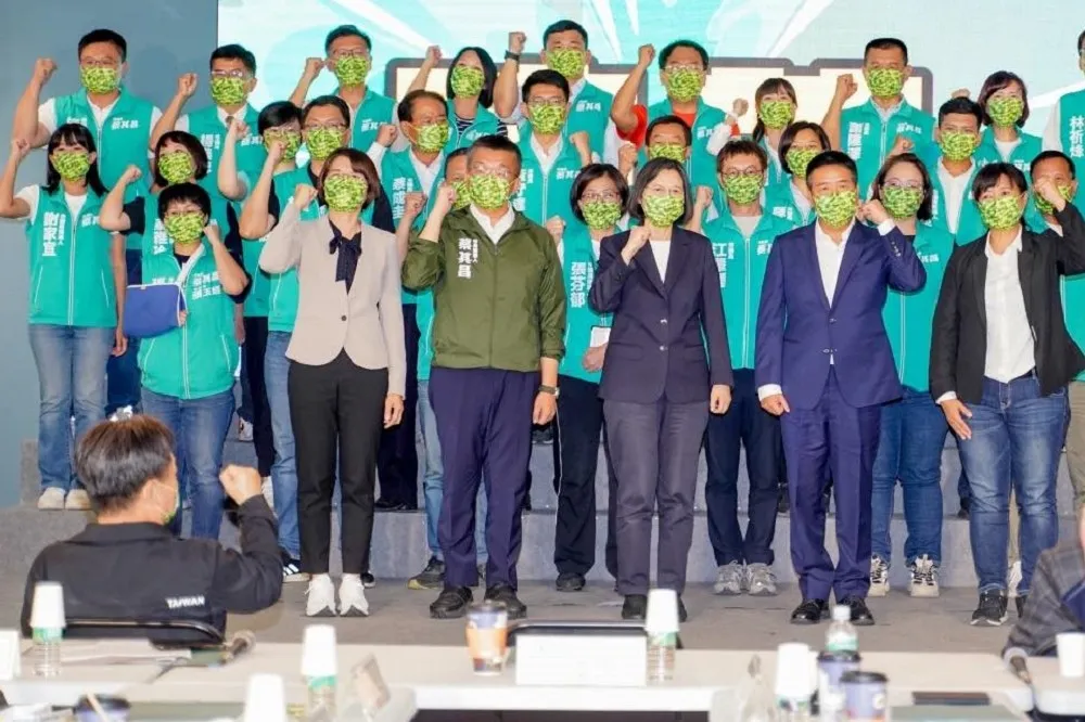 雙蔡7度合體　蔡其昌：為建設台中超前部署
