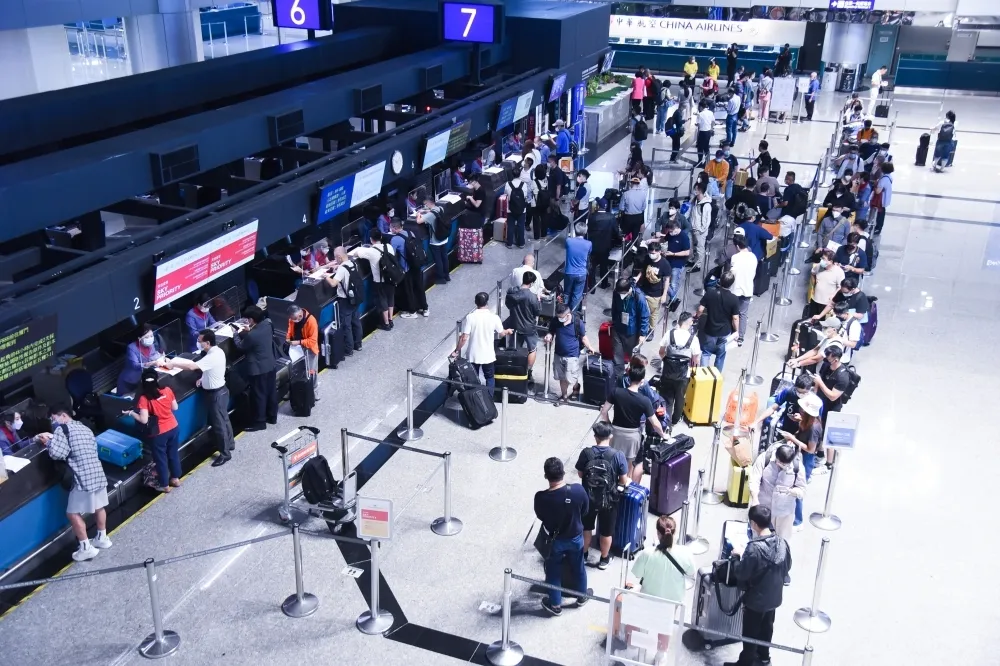 時隔936天後調降旅遊疫情示警　 指揮中心：13日起改為第二級