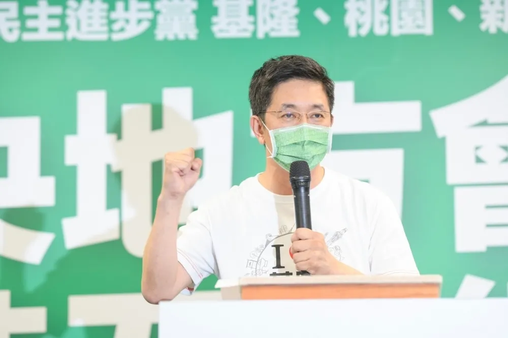 遭藍營指控違法借牌、包3千萬工程　蔡適應：公開招標，覺得有問題可檢舉！