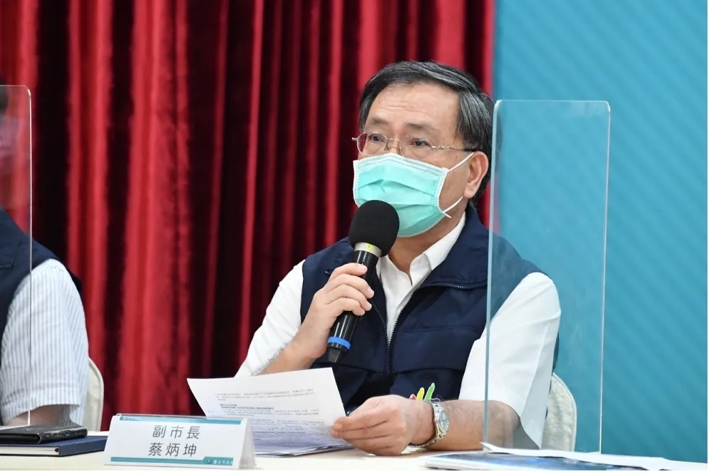 蔡炳坤返回台中療養仍未清醒　柯文哲、黃珊珊：希望大家為他祈福
