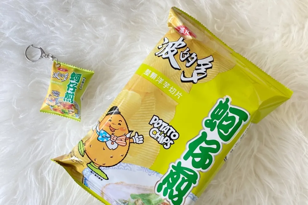 momo購物網獨家販售！華元「蚵仔煎悠遊卡」餅乾量販盒限量 3000 組