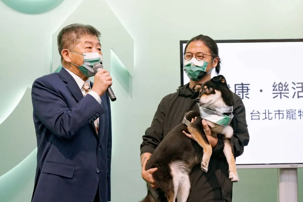 陳時中喊「領養代替購買」遭嗆　管碧玲推政策：相信業者會支持阿中