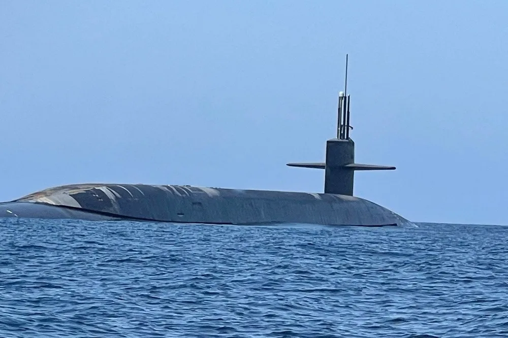 暗示做好核戰準備　美軍罕見公開在阿拉伯海部署彈道飛彈潛艦