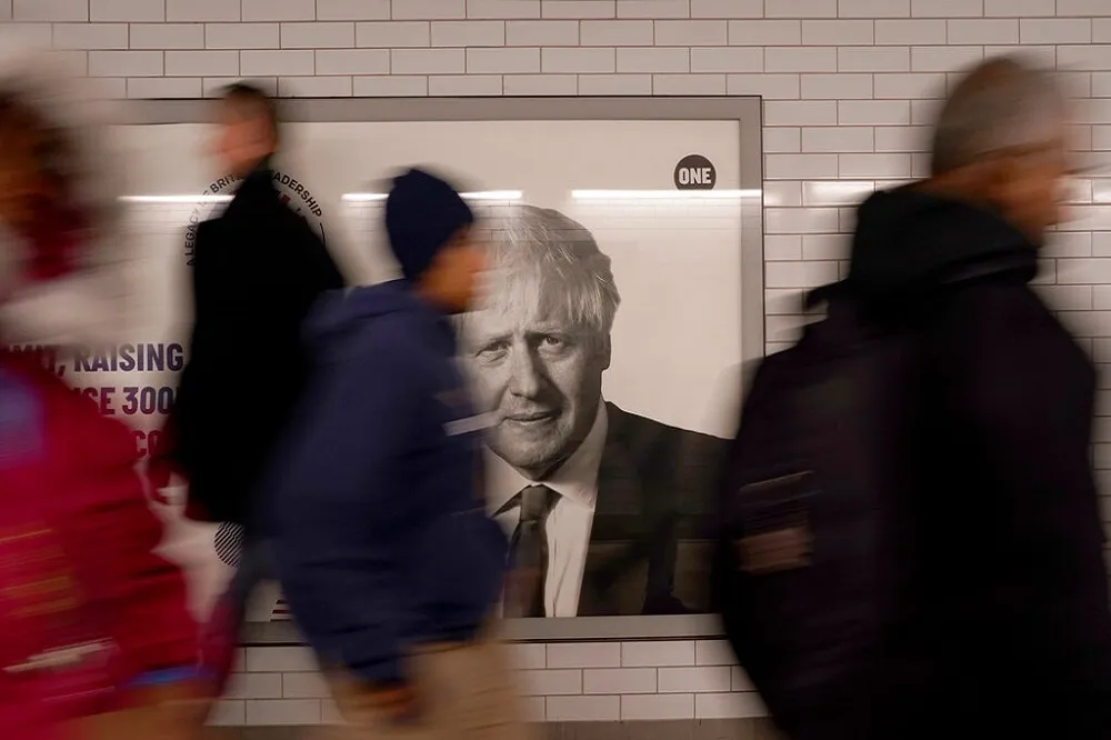 【英國首相換誰當】蘇納克達到提名門檻　強生有意角逐、度假中急返國