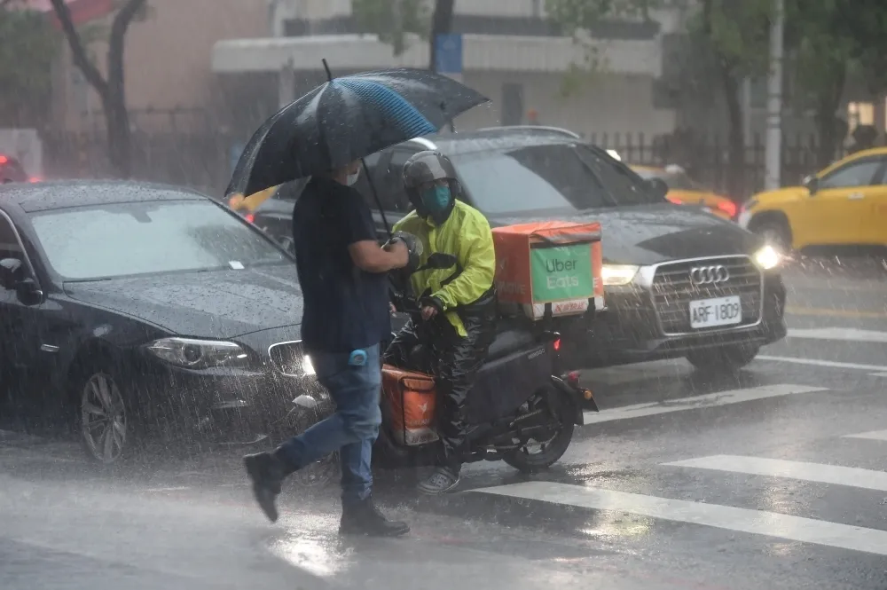 5縣市防豪大雨！今晚起「共伴效應」影響　雨勢最為明顯