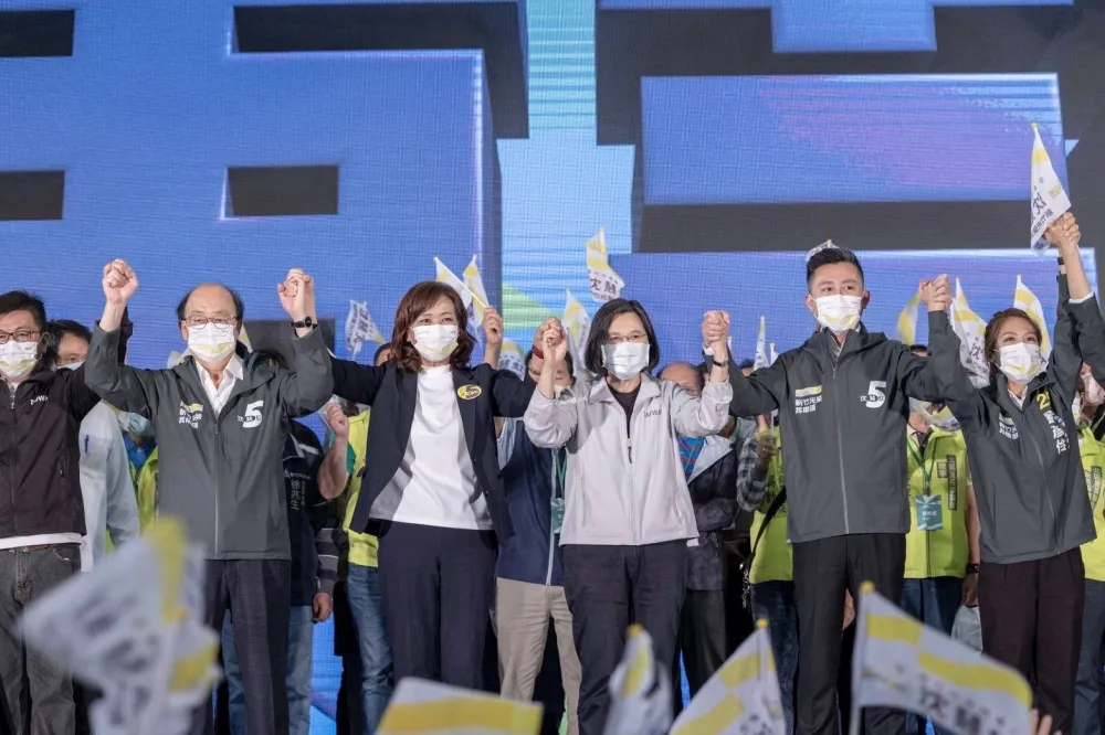 蔡英文讚沈慧虹執行力強　是竹市進步的堅定力量