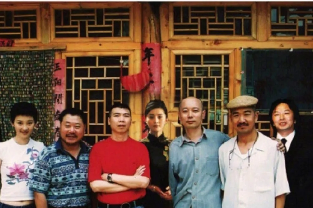 馮小剛遠遁