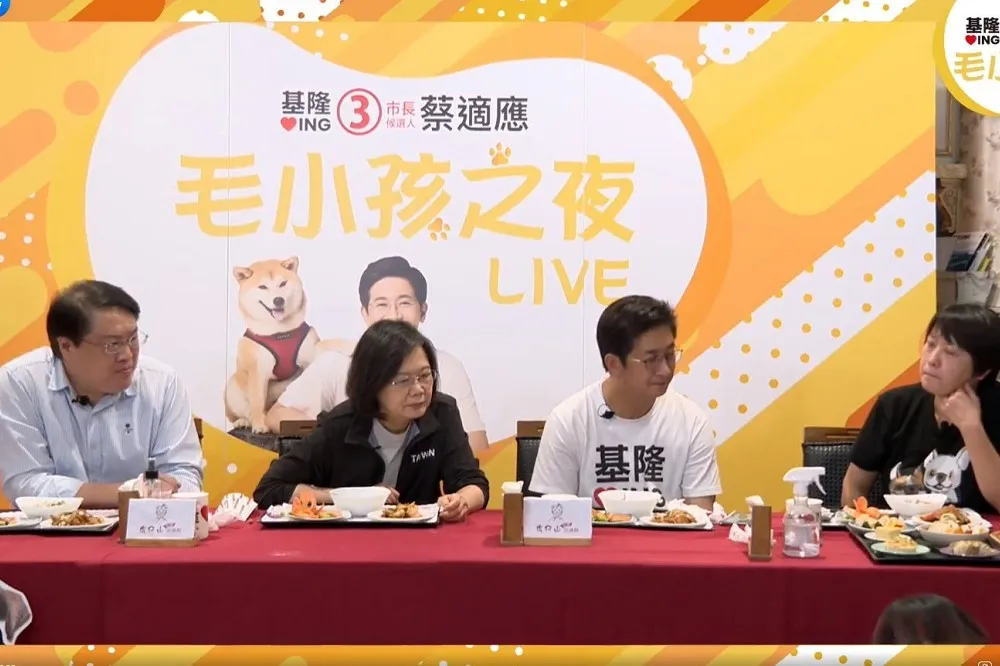 林右昌中鏢前2天曾和蔡英文坐隔壁　總統府回應