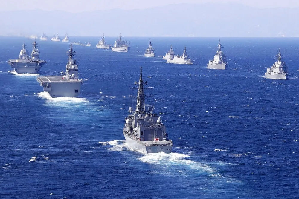 日本睽違20年辦國際閱艦式　岸田：5年內徹底強化防衛力
