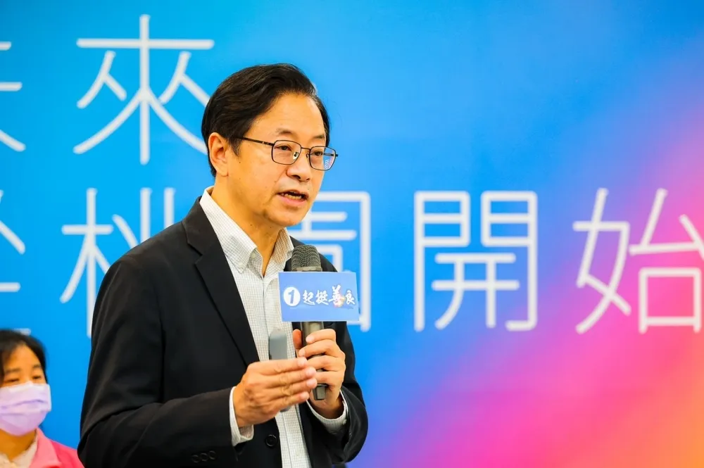 民進黨提1200交通月票　張善政競辦斥：選舉到了才想到要做？