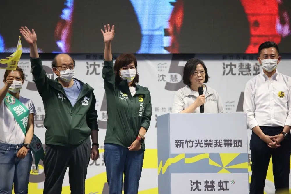 【新竹割喉戰】藍白互鬥助沈慧虹「追平」高虹安　綠營重兵壓境拚逆轉勝
