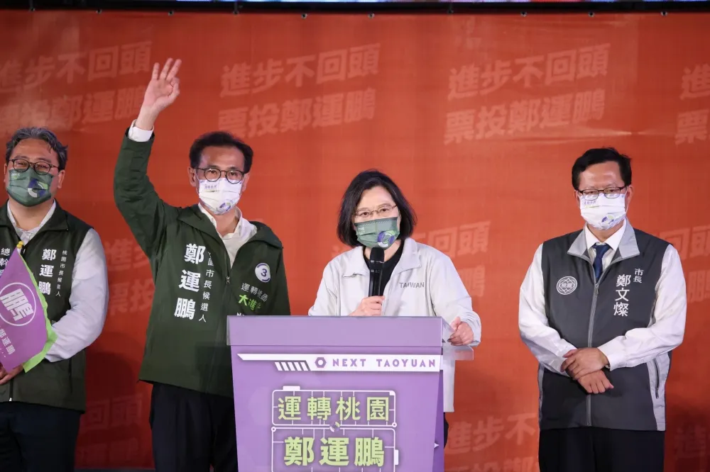 桃園選情膠著　蔡英文現身客家後援會再挺鄭運鵬