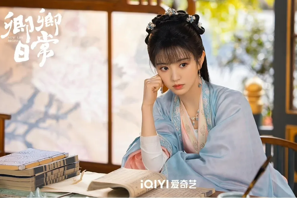 田曦薇憑《卿卿日常》爆紅黑歷史遭起底　她曾與趙露思暗中較勁搶《偷偷藏不住》女一