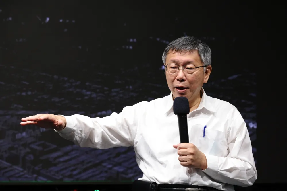 民眾黨立委助理費爭議延燒　柯文哲：沒用人頭助理、也沒有浮報薪資