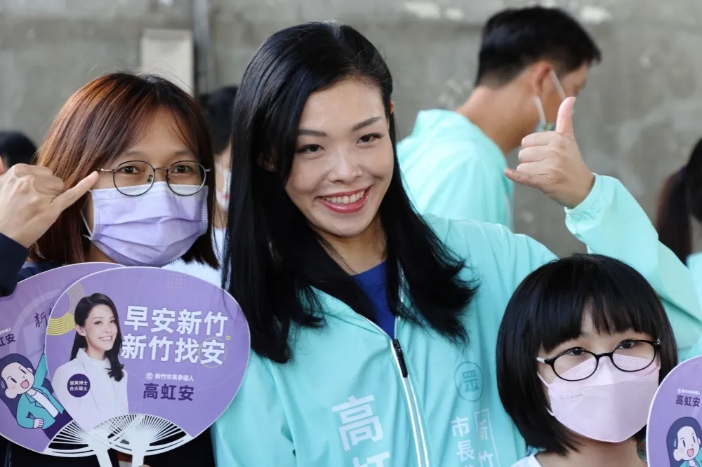 【新竹政見會】高虹安花5分鐘秀高知識學經歷　談抹黑造謠「市民支持就有勇氣」