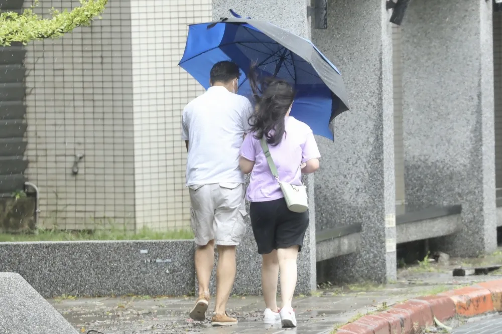 東北季風接力！今最低溫新竹17.8度　周三起雨彈連襲4天