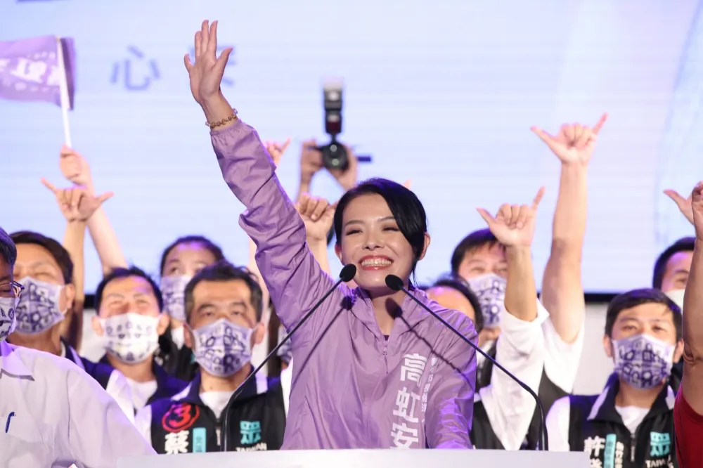 造勢晚會75名里長相挺被爆灌水　高虹安：像抓戰犯施壓