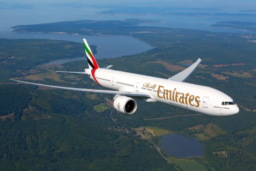 超佛心！阿聯酋航空重啟新冠旅行險　即日至明年3月買機票都有