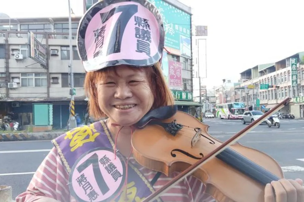 咬女警爆紅議員蔣月惠連任　網友讚選民眼睛是雪亮的