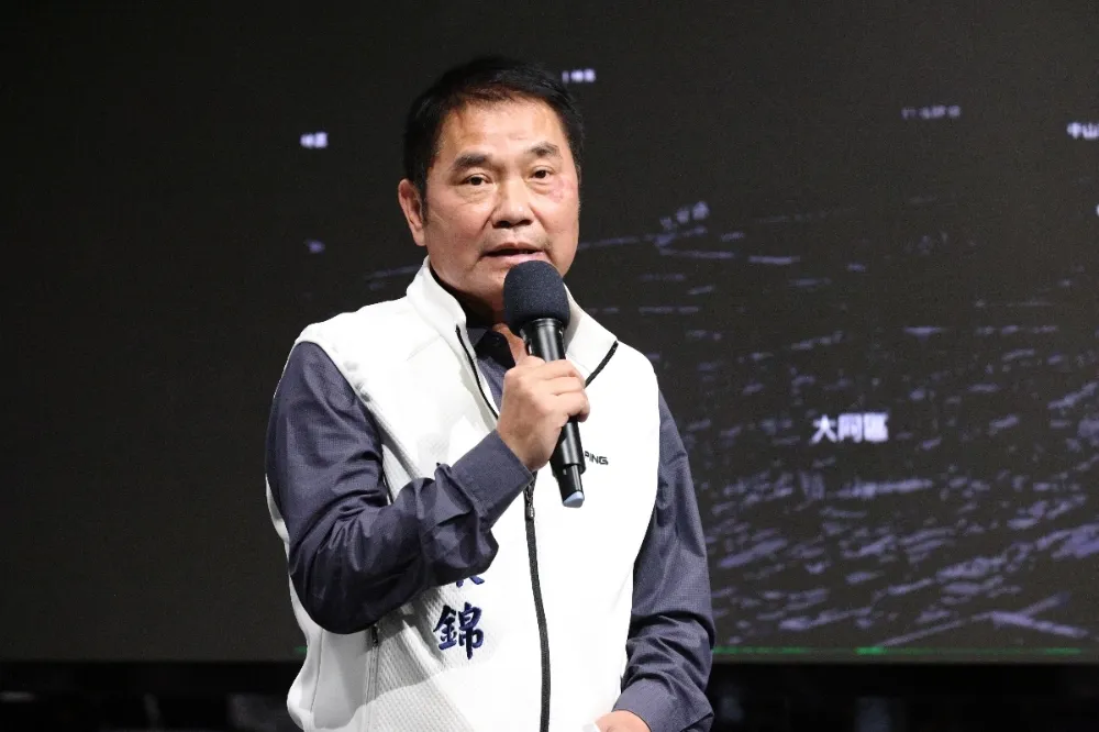終結國民黨72年執政　鍾東錦當選苗栗縣長：用人唯才不會記仇