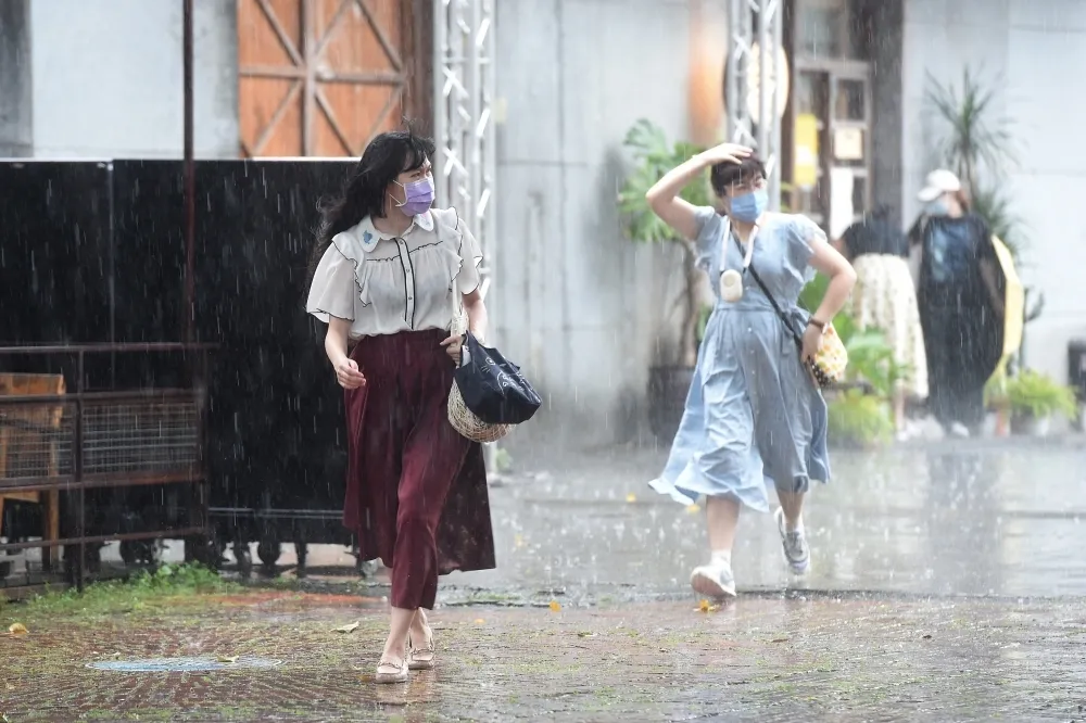 把握好天氣！「這天起」溫度急降　北台低溫下探16度