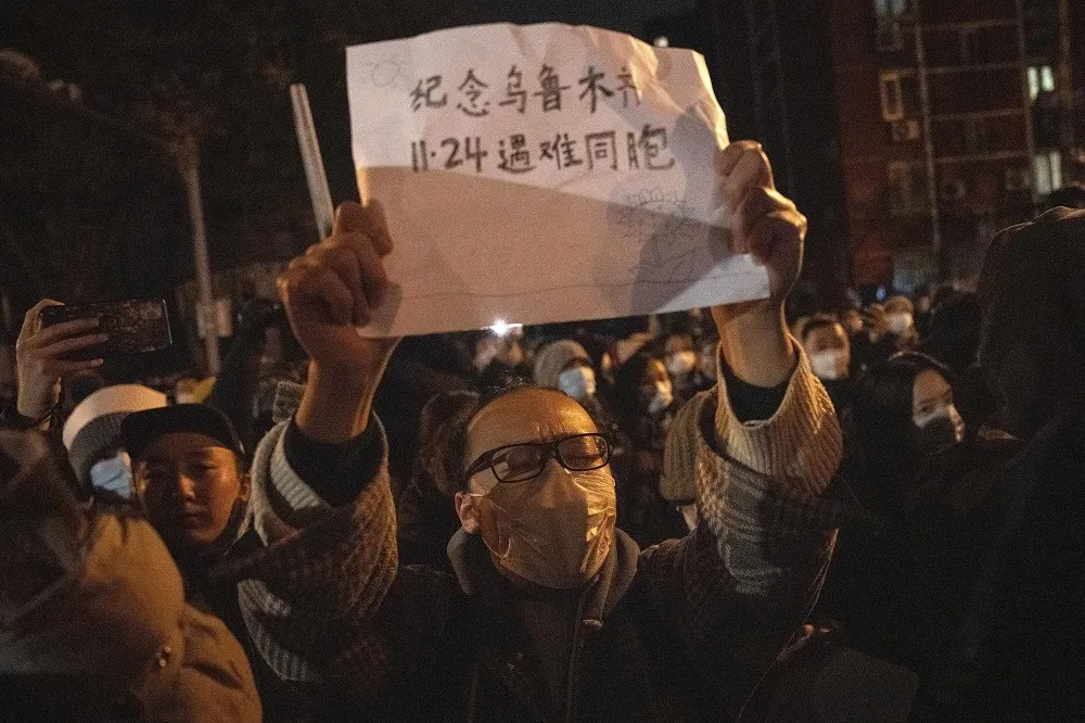 中國爆發六四以來最大規模抗議　5QA看懂「白紙革命」為什麼重要