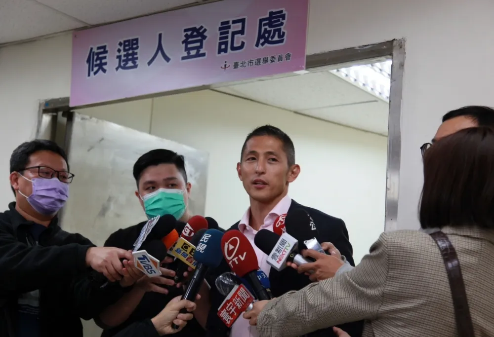 吳怡農立委補選登記完成　喊話黨中央：初選應常態化