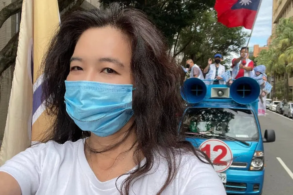 涉賄選被搜索約談無保請回　台北市議員應曉薇：選舉恩怨