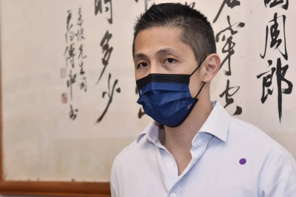 吳怡農回擊黑道治黨重申「開除趙介佑」　王鴻薇怒嗆：這算政績嗎？