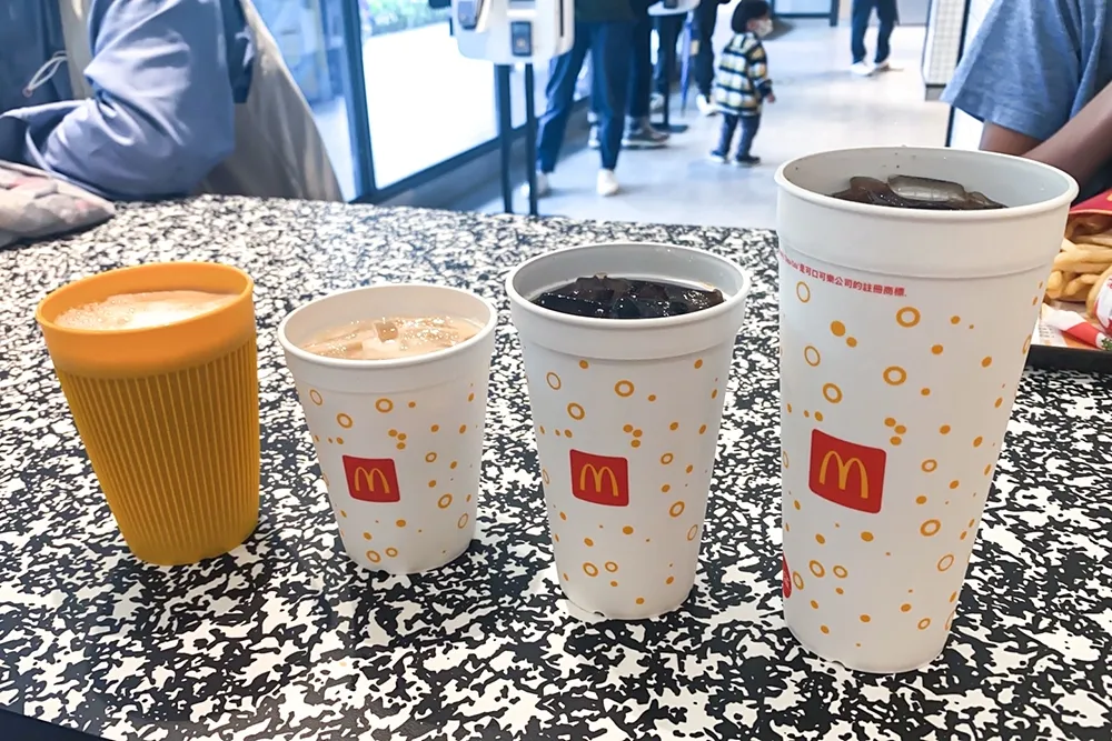 內用限定杯！麥當勞「環保杯」超吸睛　重複利用更環保