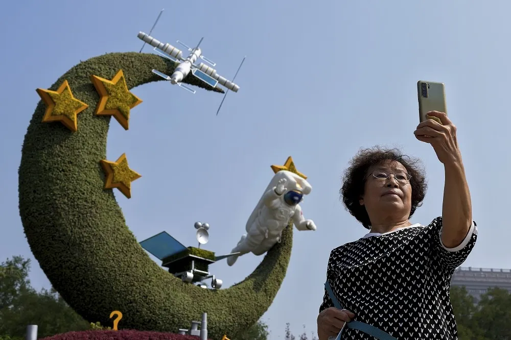 美太空司令：中國野心讓太空碎片成災難　嚴重威脅美國太空資產　