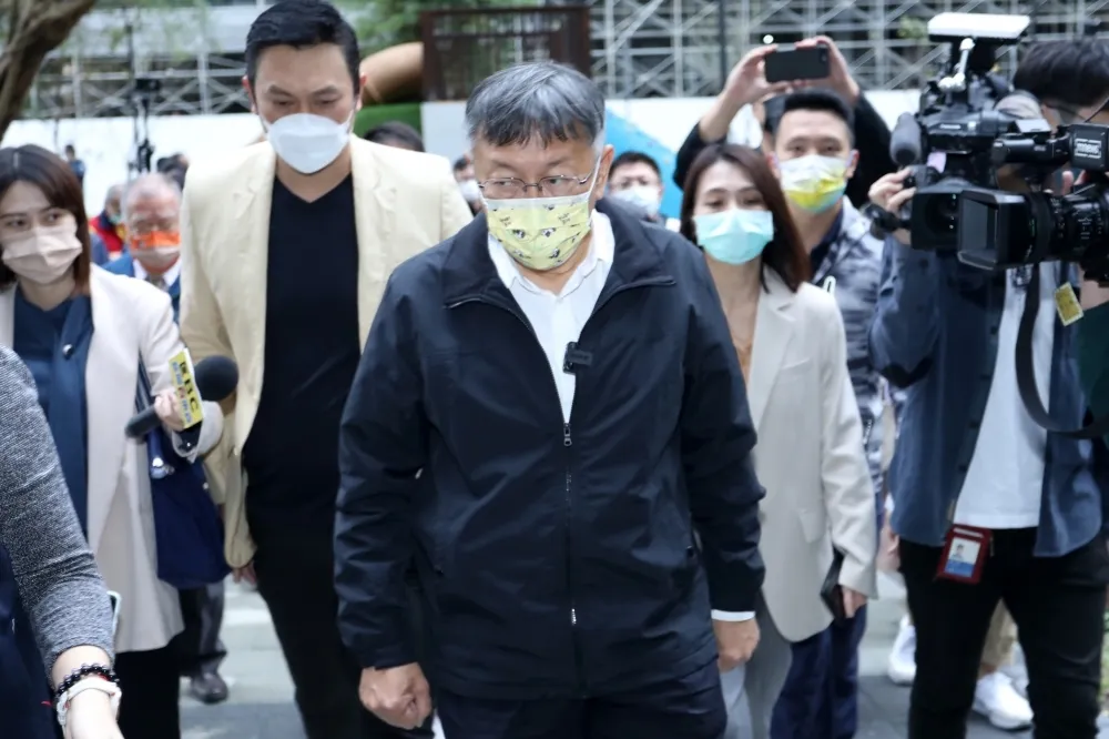 蔡政府禁公務員玩抖音、小紅書　柯文哲嗆：停ECFA、與共匪劃清界線更好?