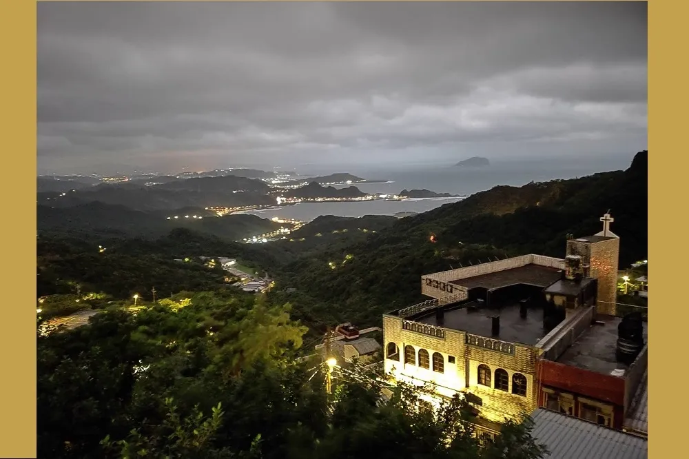 風華絕代的山城美景　九份夜遊