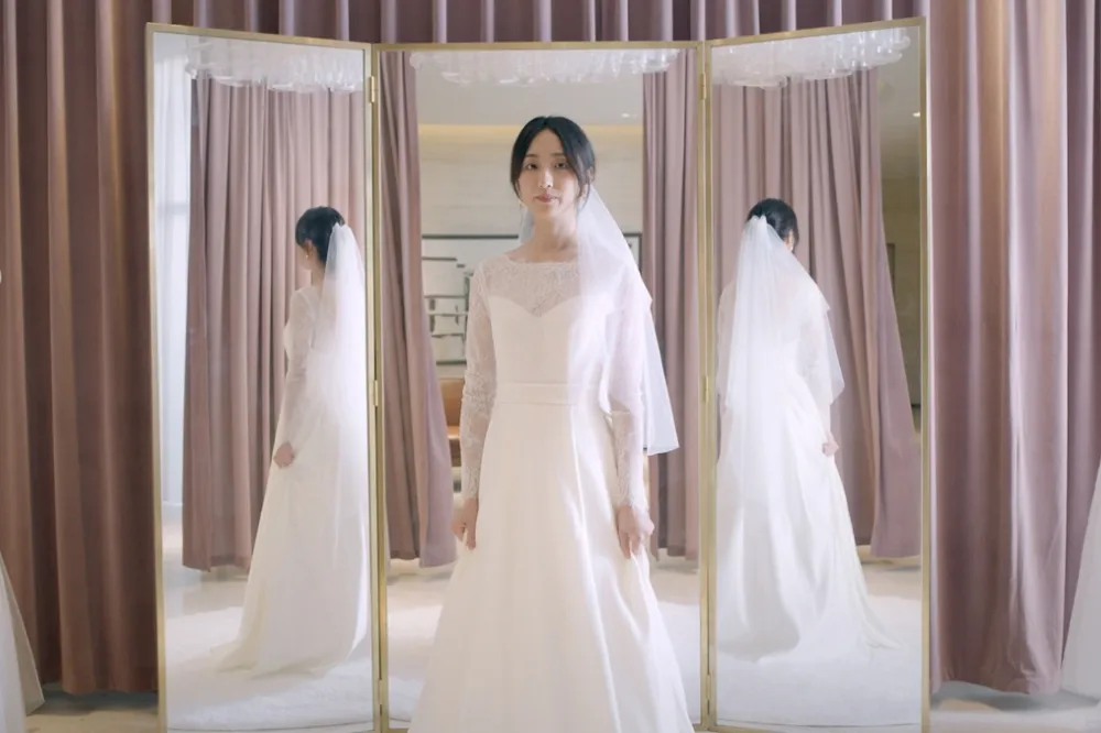 《想見你》電影版上演多重宇宙　柯佳嬿披上絕美婚紗網暴動：新郎不是許光漢？