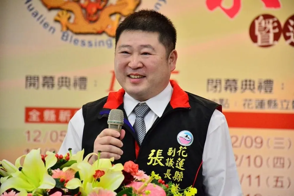 花蓮議長選戰峰迴路轉　綠議員不顧「排黑條款」投給張峻