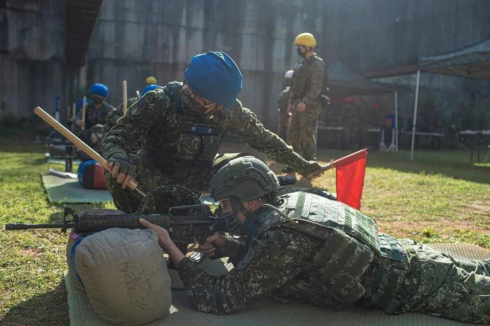 投書：兵役延長問題，長痛不如短痛